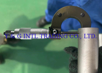 Contenido de impurezas 1% de aleación de titanio pulido longitud del tubo redondo &lt; 15000 mm pared 0,1-10 mm