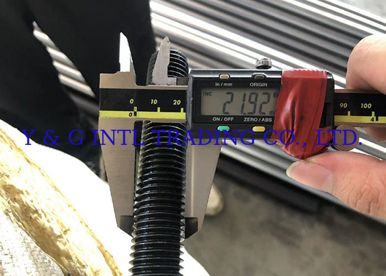 Colores personalizados Cerrojos métricos estándar ISO con resistencia a la corrosión